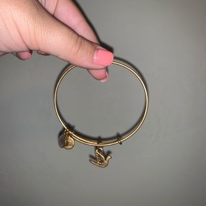 🔥SALE🔥 Alex and Ani Gold Dove Bracelet